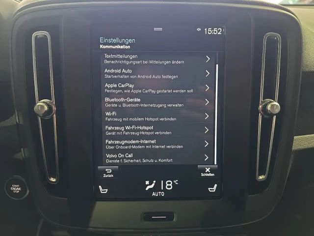 Volvo XC40 Core Momentum