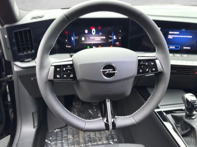 Opel Astra Edition Sports Tourer