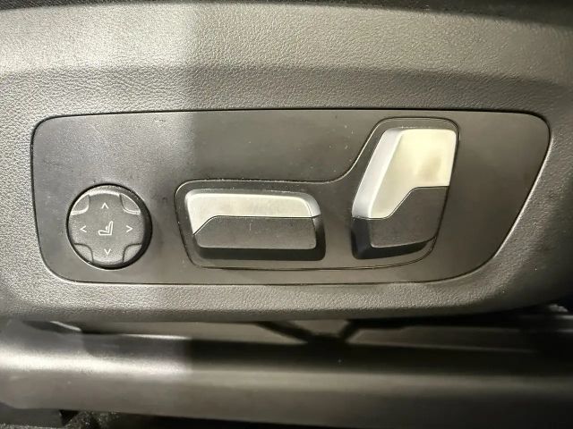 BMW X3 40d Standhzg AHK ACC 360° HUD Pano HiFi