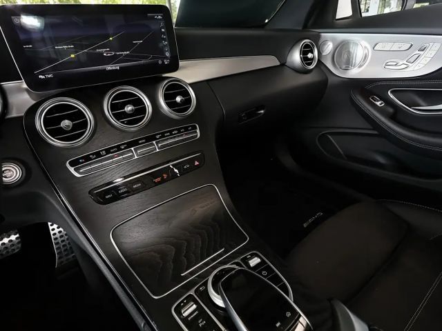 Mercedes-Benz C 300 4MATIC AMG Line Cabriolet