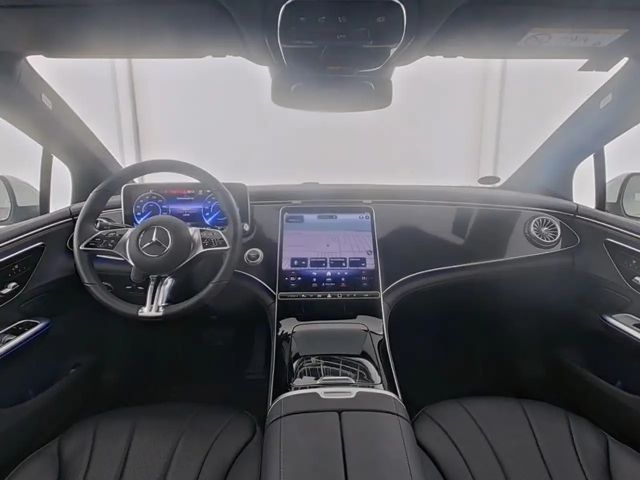 Mercedes-Benz EQE 300 Sedan