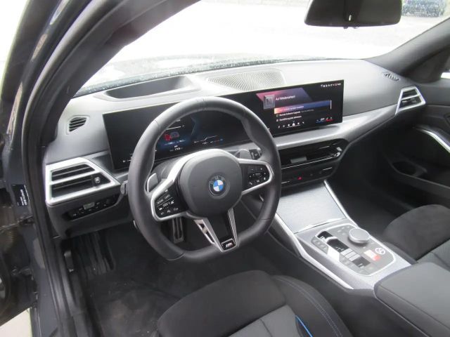 BMW 330 330i M-Sport xDrive