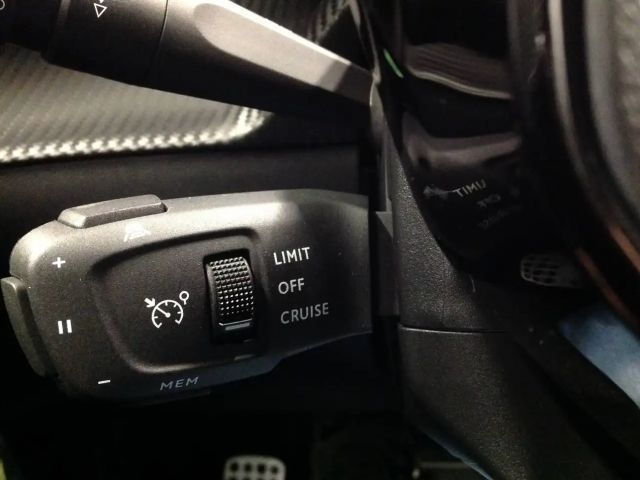 Peugeot E-2008 GT-Line