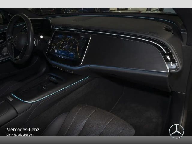Mercedes-Benz E 220 AVANTGARDE E 220 d Estate