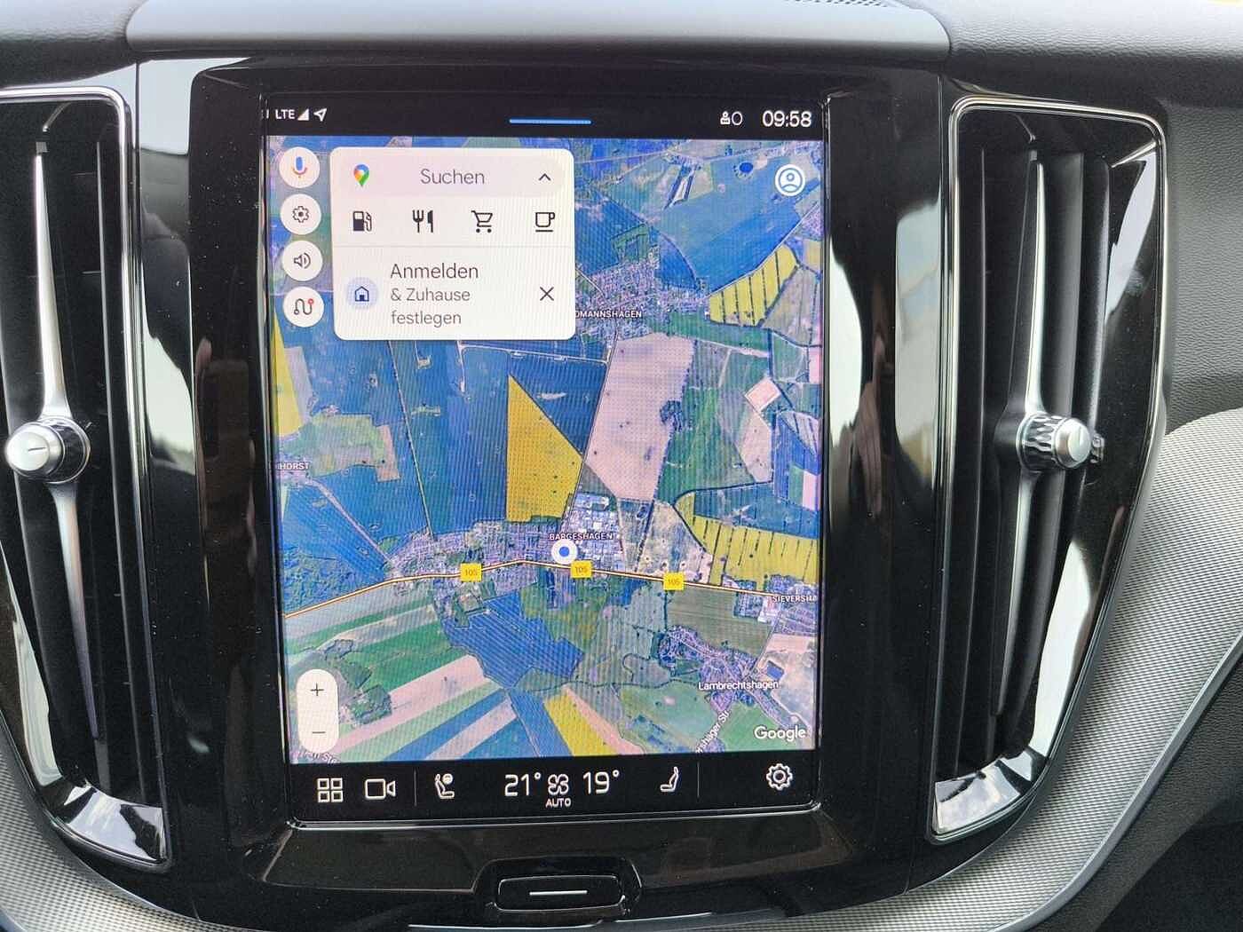 Volvo XC60 AWD Dark Plus