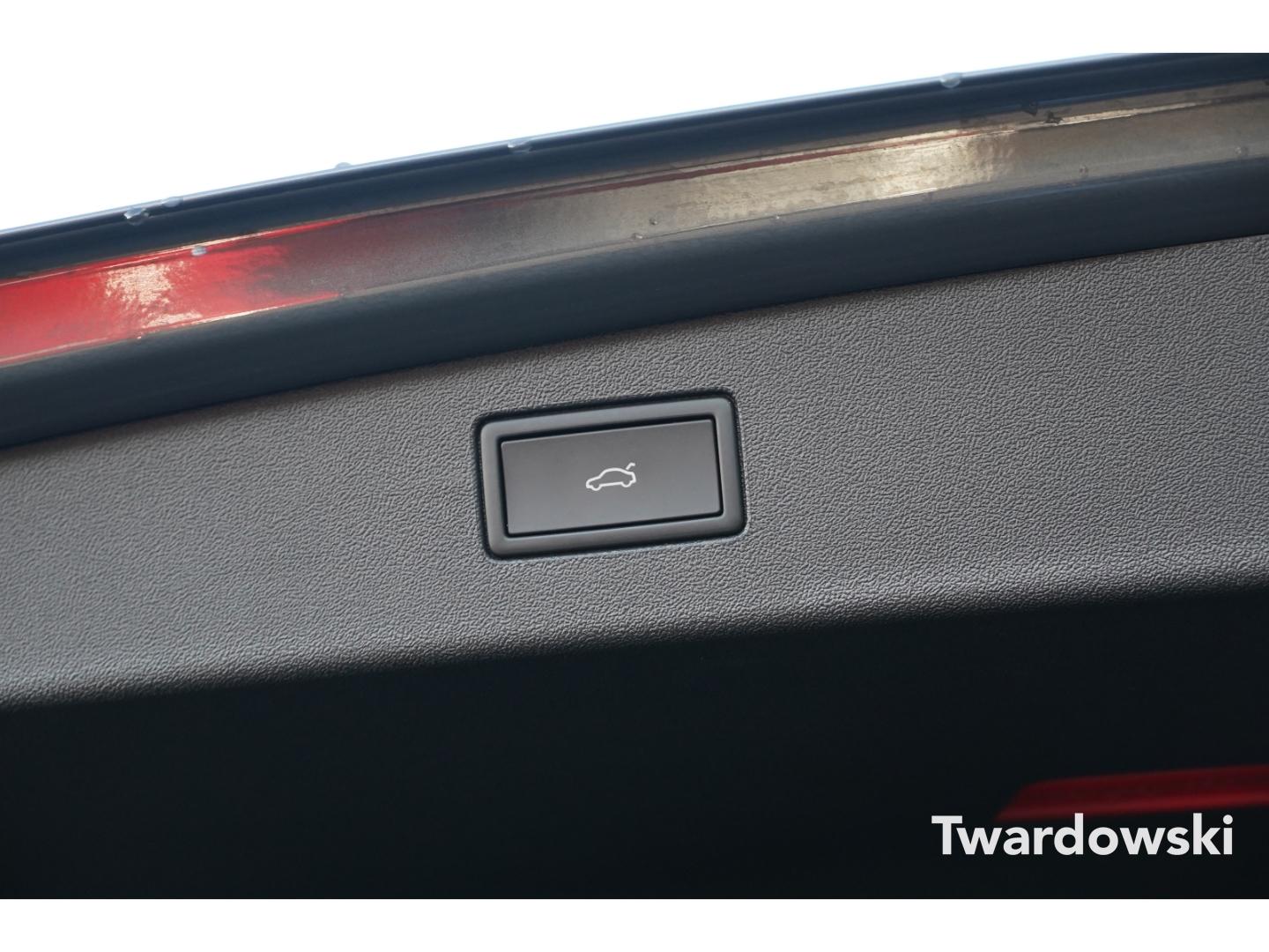 Volkswagen Tiguan R-Line eHybrid