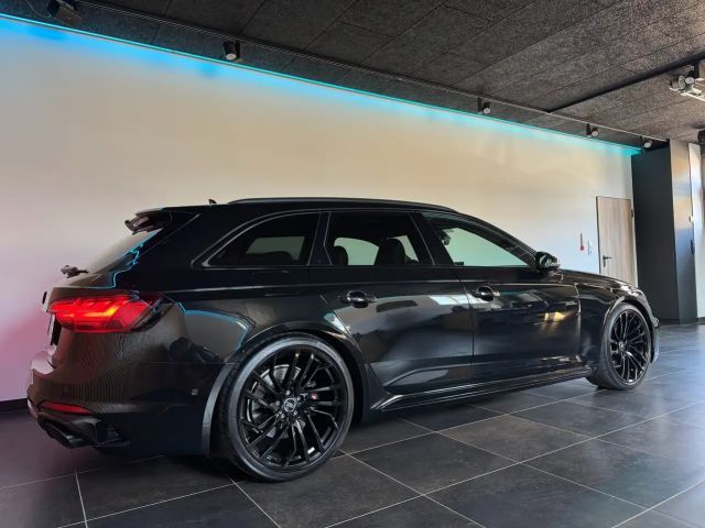 Audi RS4 Quattro