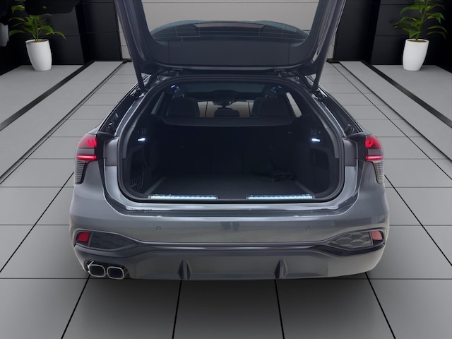 Audi A6 Avant Quattro S-Tronic