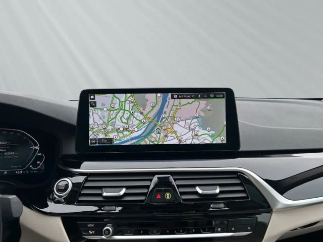 BMW 530 Sedan