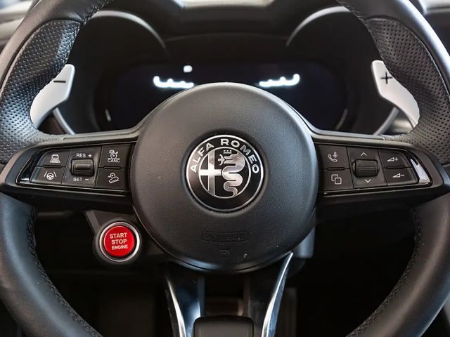 Alfa Romeo Stelvio AT8 Q4 Veloce