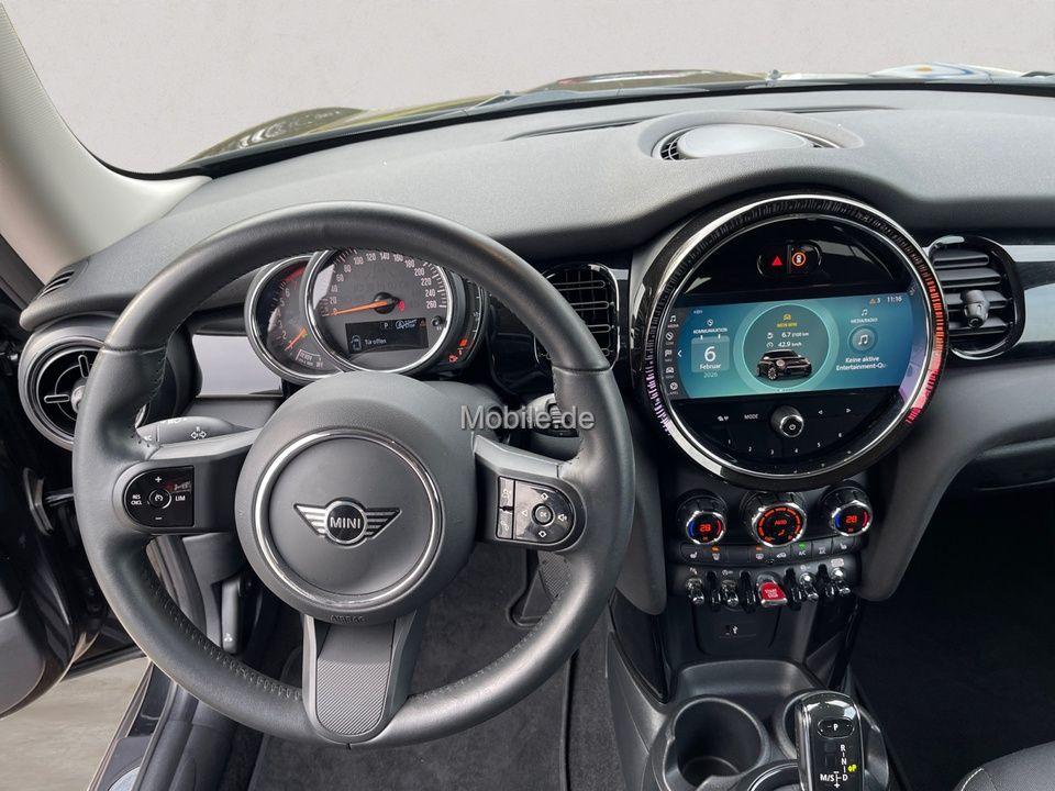 MINI Cooper Essential