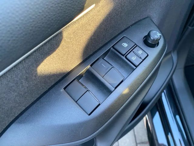 Toyota Yaris Hatchback Hybride