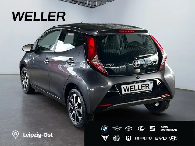 Toyota Aygo Hatchback Play Team D X-play