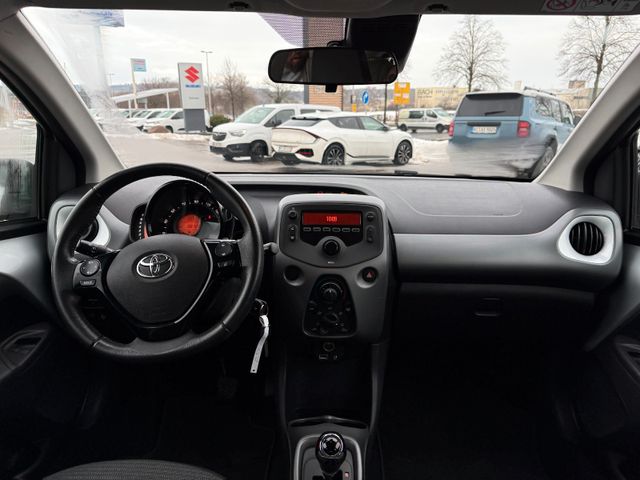 Toyota Aygo 5-deurs Play Plus X-play