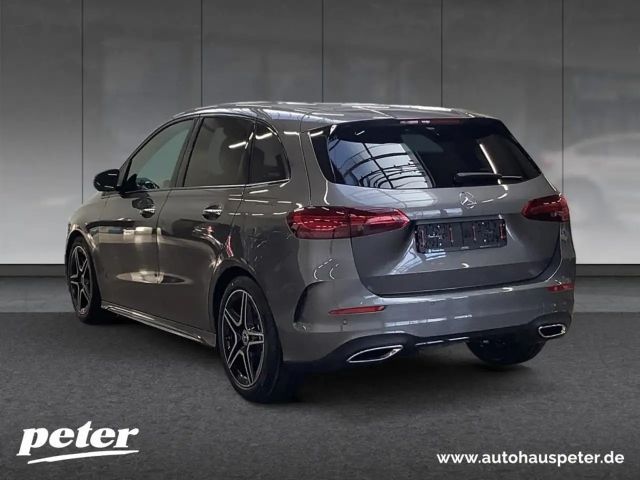 Mercedes-Benz B 220 AMG Line B 220 d