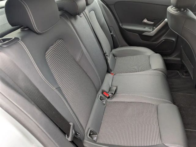 Mercedes-Benz A 180 Progressive