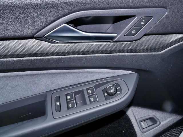 Volkswagen Golf R-Line Variant