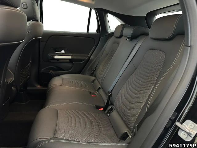 Mercedes-Benz GLA 200 Progressive