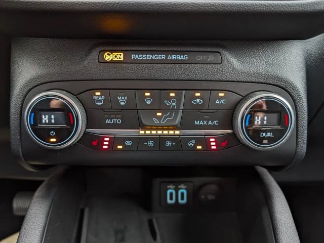 Ford Kuga Plug in Hybrid Titanium