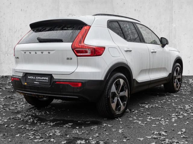 Volvo XC40 Dark Plus
