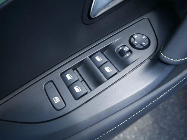 Peugeot E-2008 GT-Line