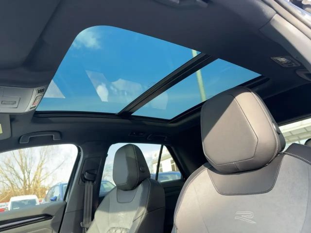 Volkswagen T-Roc 1.5 TSI DSG R-Line