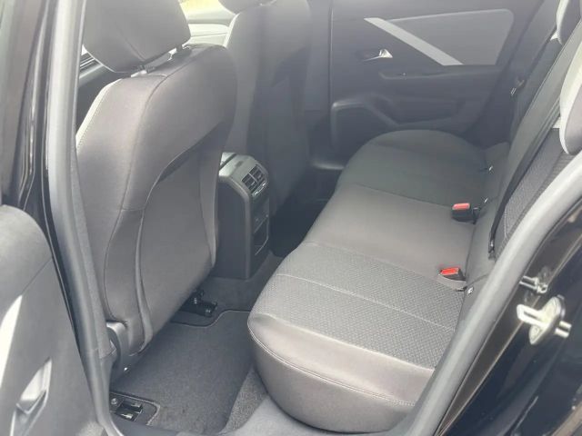 Opel Astra 1.2 Turbo Edition Turbo