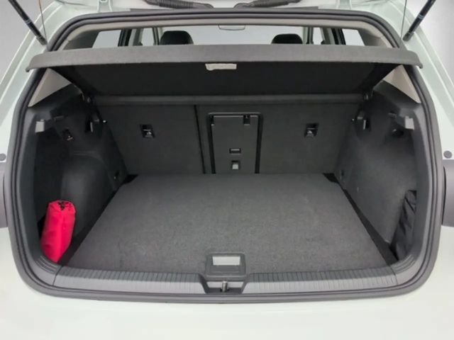 Volkswagen Golf 1.5 TSI Golf VIII