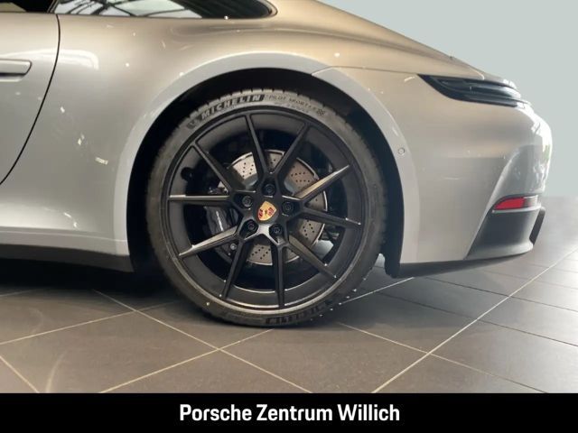 Porsche 992 Carrera Coupé