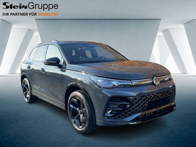 Volkswagen Tiguan BLACK+MATRIX+APP+DAB+AHK+HUD+PANO