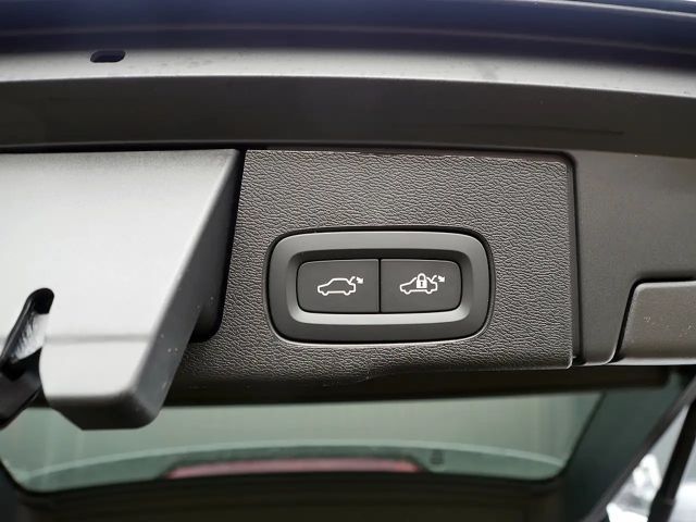 Volvo XC60 AWD Dark Plus Recharge T6