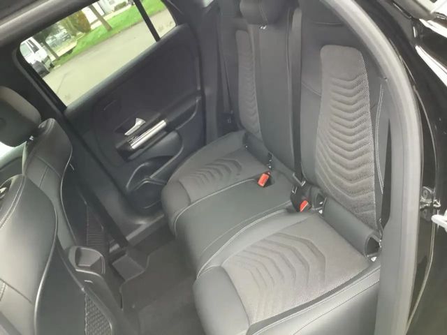 Mercedes-Benz GLA 220 4MATIC Progressive