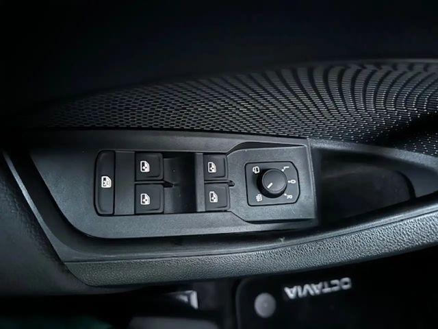 Skoda Octavia Combi Selection