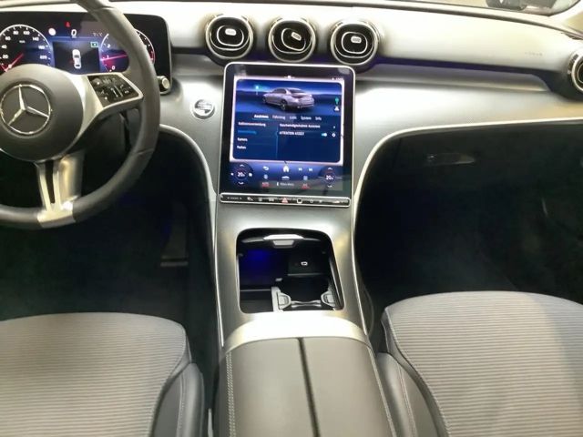 Mercedes-Benz C 180 AVANTGARDE Sedan