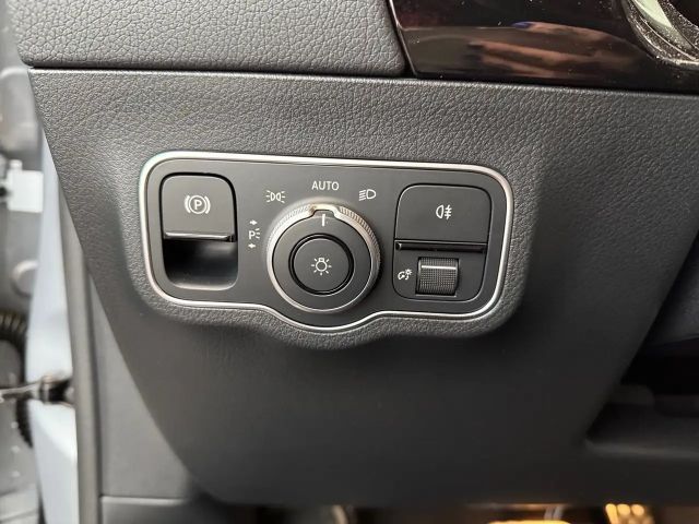 Mercedes-Benz GLA 200 4MATIC GLA 200 d