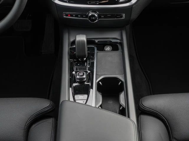 Volvo V60 Cross Country AWD Plus