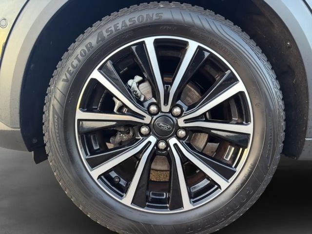 Ford Puma EcoBoost Titanium