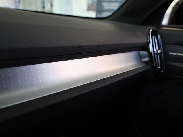 Volvo XC40 Dark Plus