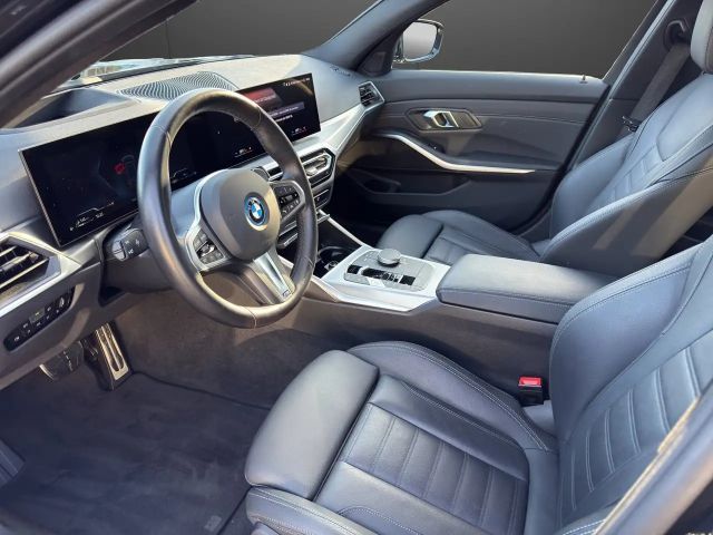 BMW 330 330e M-Sport Touring xDrive