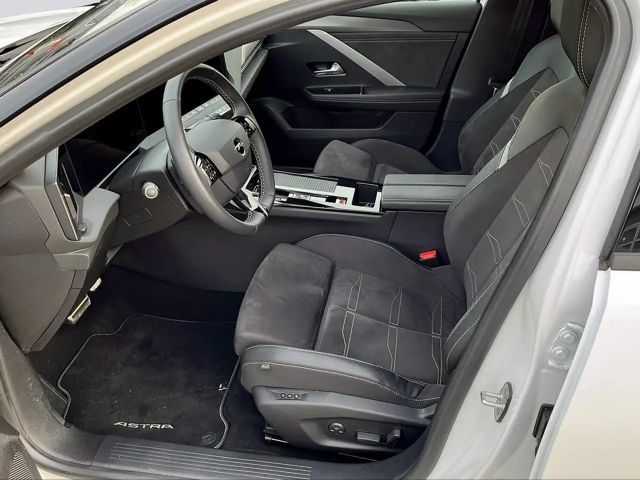 Opel Astra Sports Tourer Ultimate