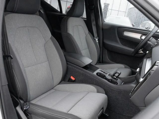 Volvo XC40 Core Recharge