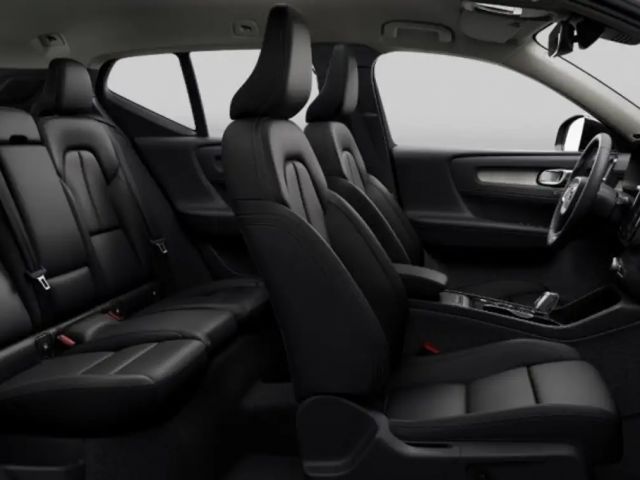 Volvo XC40 Dark Plus