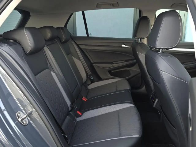 Volkswagen Golf 2.0 TDI DSG