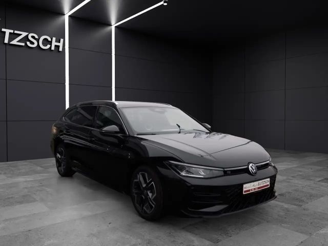 Volkswagen Passat DSG R-Line