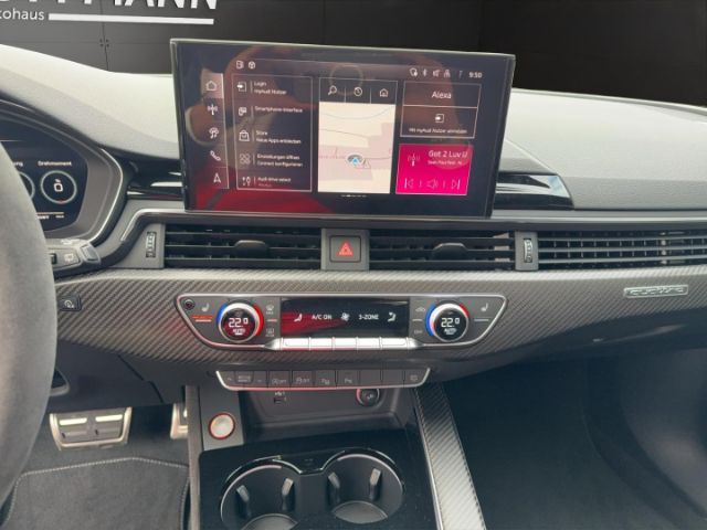 Audi RS4 Avant Quattro