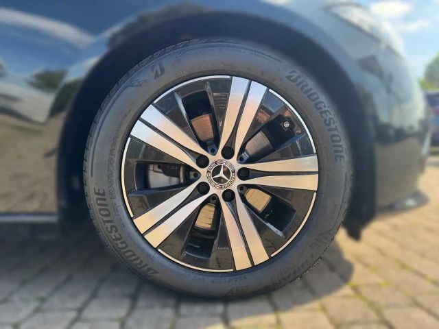 Mercedes-Benz C 200 AVANTGARDE C 200 d Estate