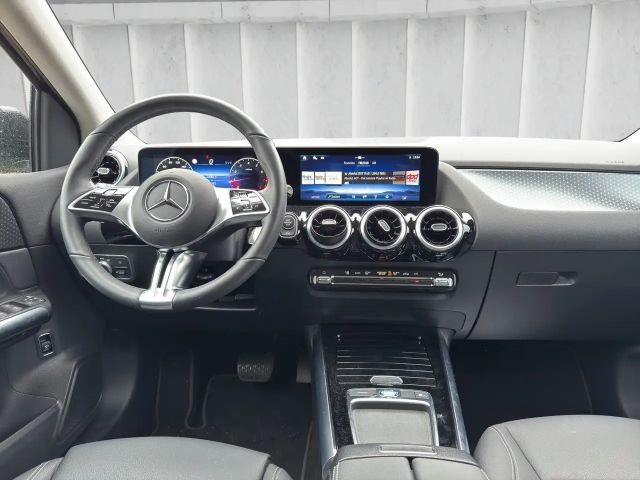 Mercedes-Benz B 200 Progressive