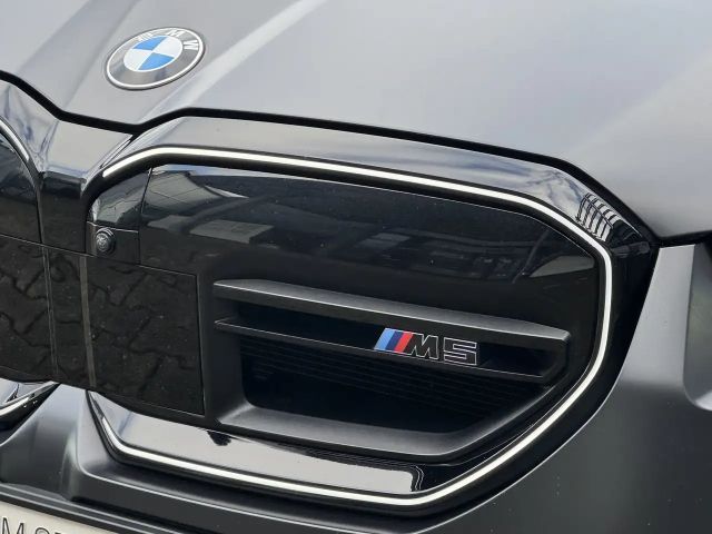 BMW M5 Touring Keramik PANO B&W M-Drivers-P AHK 0,5%