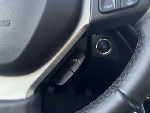 Suzuki S-Cross Hybrid