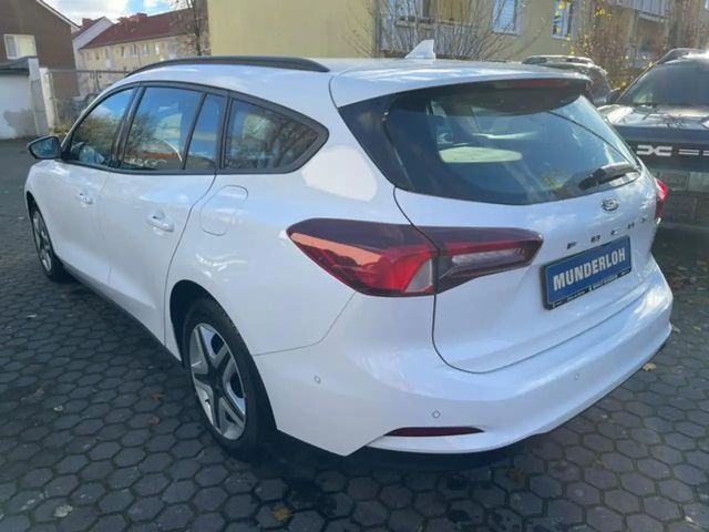 Ford Focus Cool & Connect